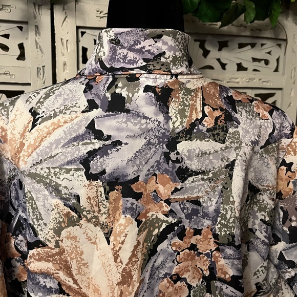 VINTAGE LAURA MAY MARVELOUS BLACK TAN & GRAY FLORAL DESIGN LONG SLEEVE TOP - Picture 6 of 8